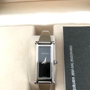 Gucci bracelet watch